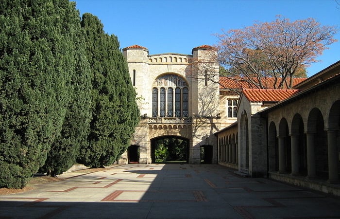 University of Western Australia Business School