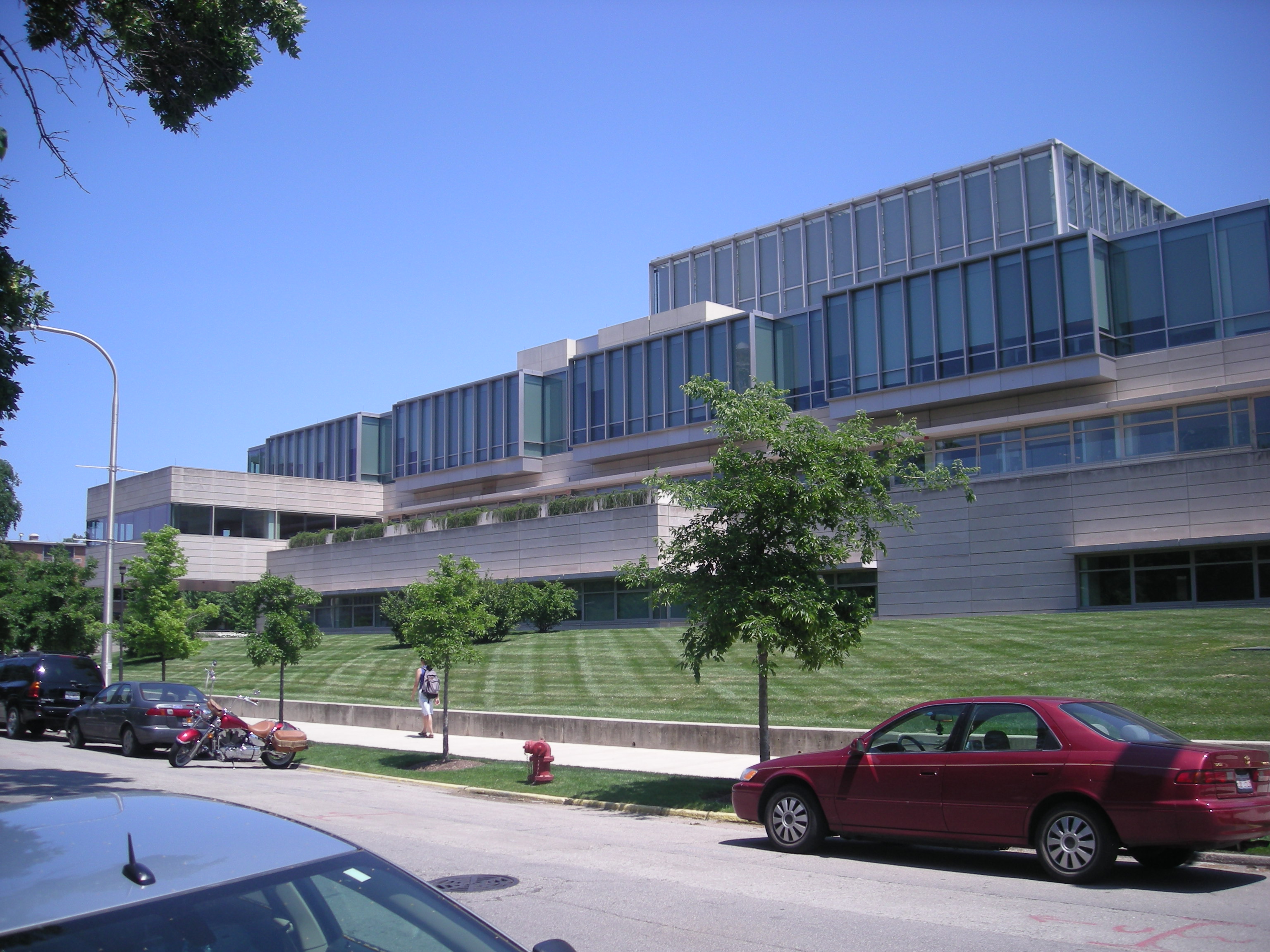 The 10 Top US Business Schools According to International Recruiters