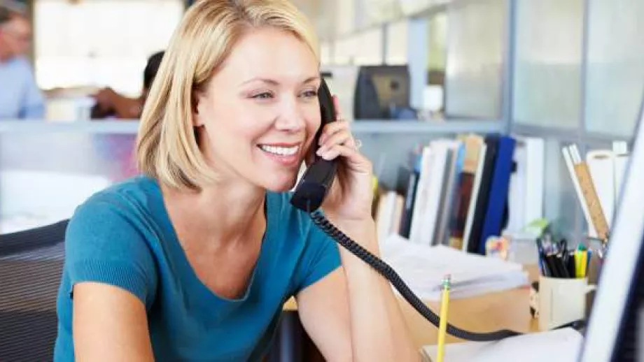 Cubicle Life: 8 Drawbacks to Working in a Cubicle main image