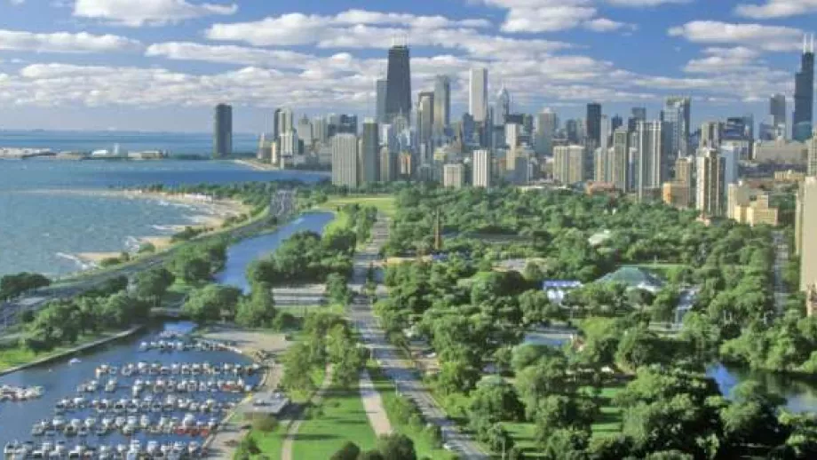 Chicago is the city with the largest population in the US Midwest