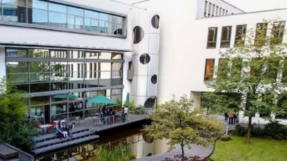 EMBA program at Frankfurt School of Finance & Management to be 100% English-language