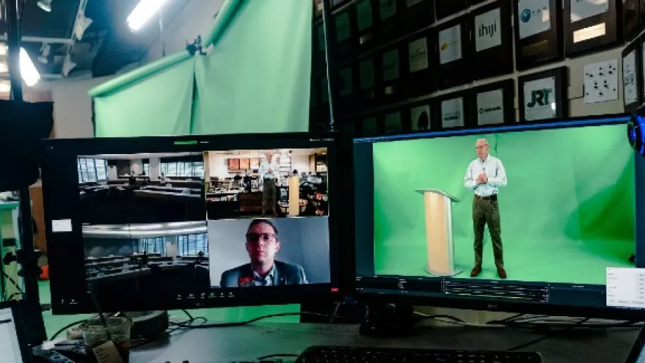 McCombs Launches Holographic Technology to Teach EMBAs main image