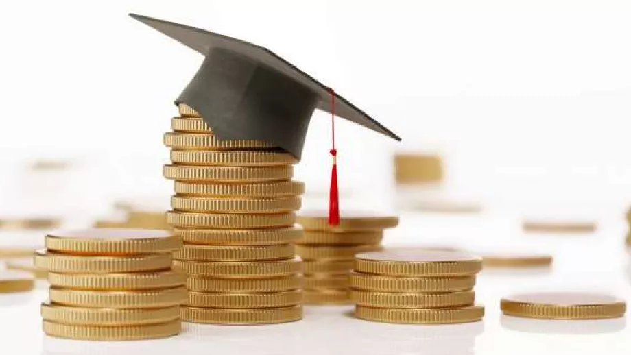 The Real Benefits of Full-Ride MBA Scholarships  main image