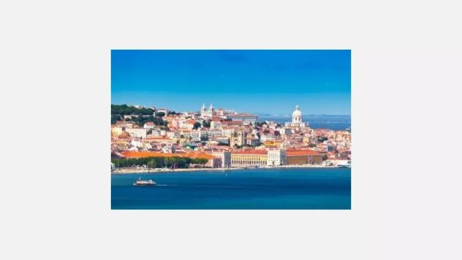 An MBA in Lisbon offers tons of advantages to students.