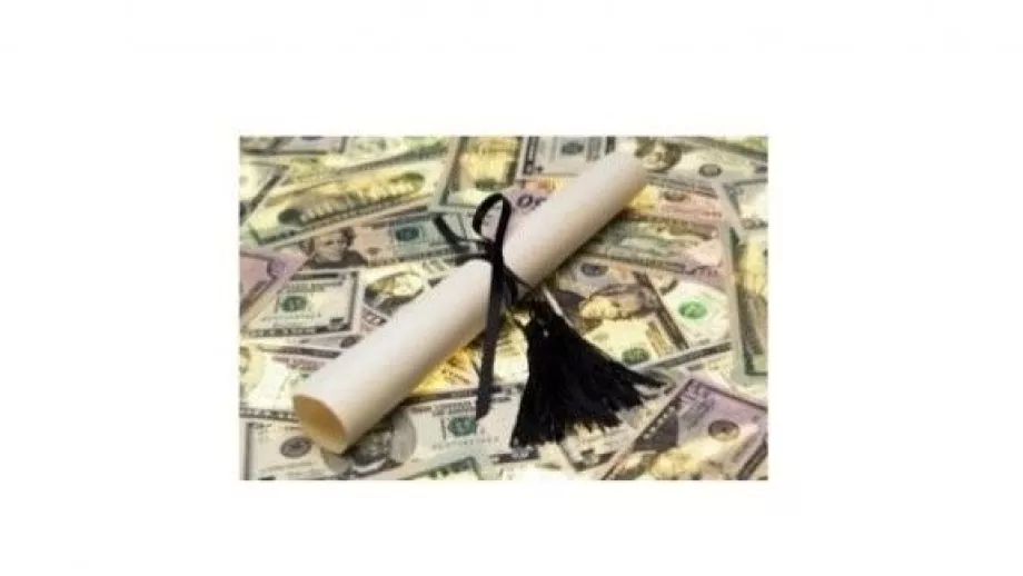 MBA Pay Averages $40,000 More Than Undergraduate 