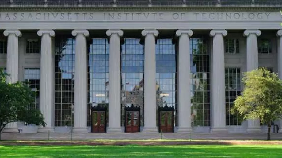 Class of 2016 at MIT Sloan sees female student numbers rise