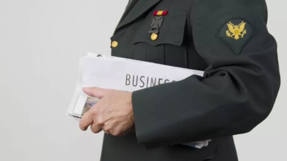 Why I Brought My Military Uniform with Me to Business School main image