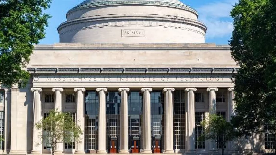 Top Tips to Get Into the Best US MBAs: MIT Sloan School of Management