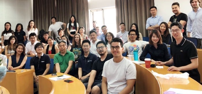 Professor Gao Xudong with MIT-Tsinghua Entrepreneurial Strategy course students.